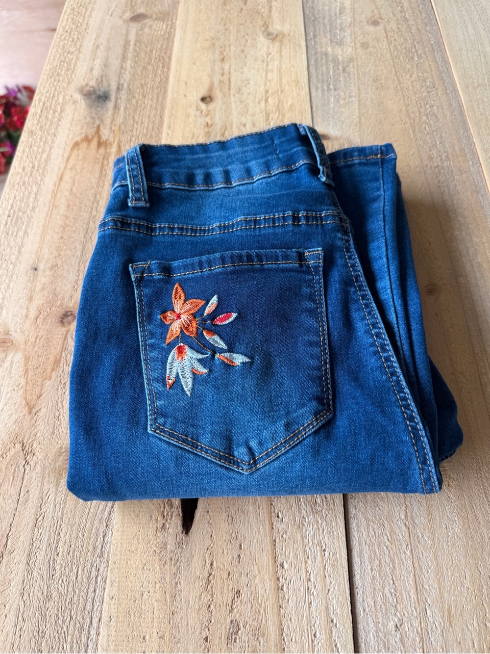Telepatía women’s Blue Embroidered boho/ western Flare women Jeans size 3/26 - Picture 6 of 6